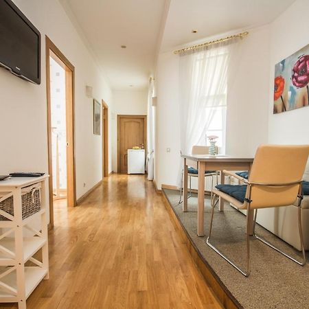 Ginger Apartment Рига Екстериор снимка